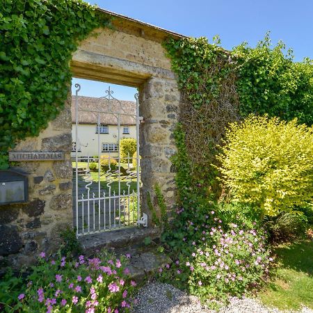 Michaelmas Cottage Drewsteignton Exterior photo