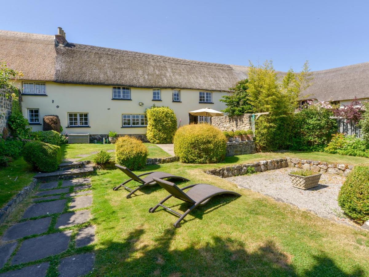 Michaelmas Cottage Drewsteignton Exterior photo